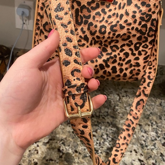 Steve Madden Leopard Print Handbag - Picture 3 of 14